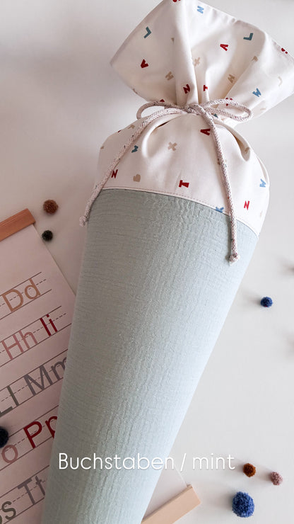 Schultüte -Bär mit Schultasche- mit Schulkind 2026