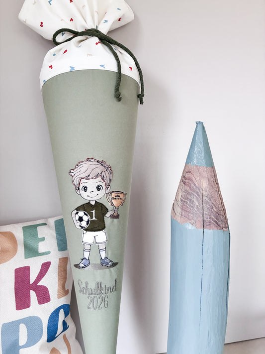 Schultüte -Fussballjungen mit Pokal- mit Schulkind 2026