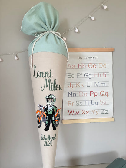 Schultüte -Junge mit Cross- mit Schulkind 2026