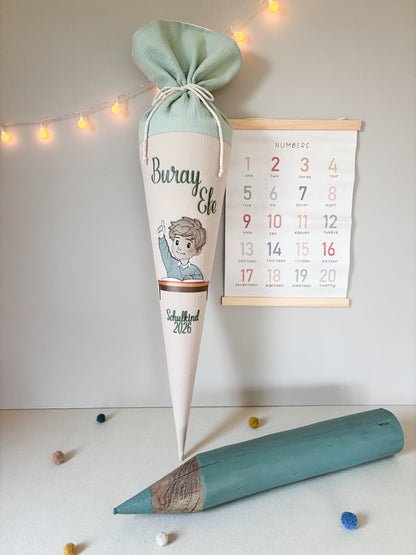 Schultüte -Schuljunge- mit Schulkind 2026