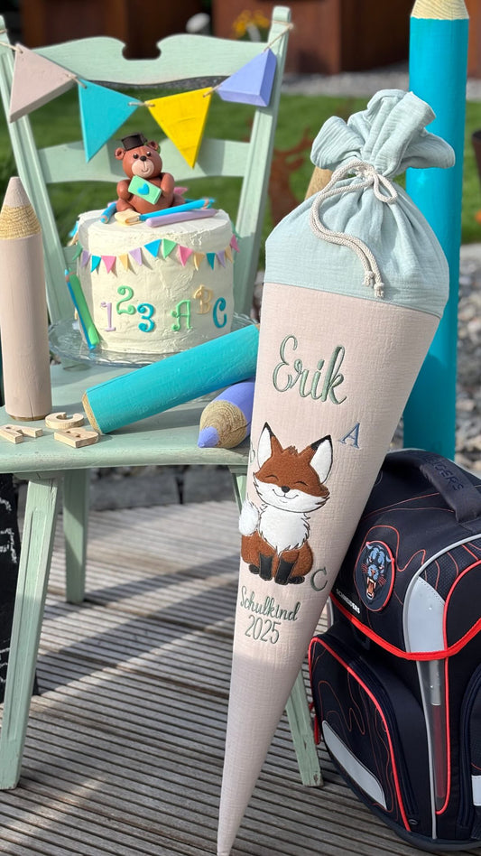 Schultüte -Fuchs- mit Schulkind 2026