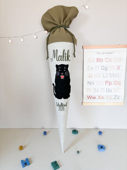 Schultüte -schwarzer Panther- mit Schulkind 2026