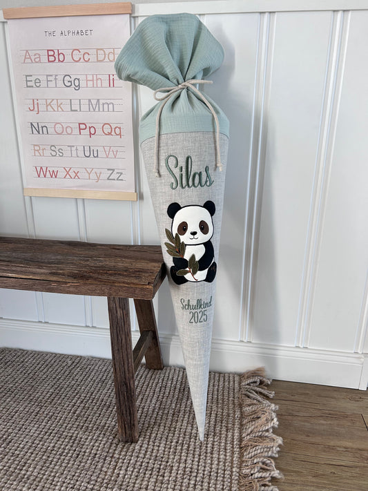 Schultüte -Panda- mit Schulkind 2026