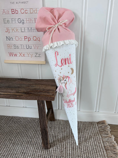 Schultüte - Einhorn mit Mädchen - mit Schulkind 2026