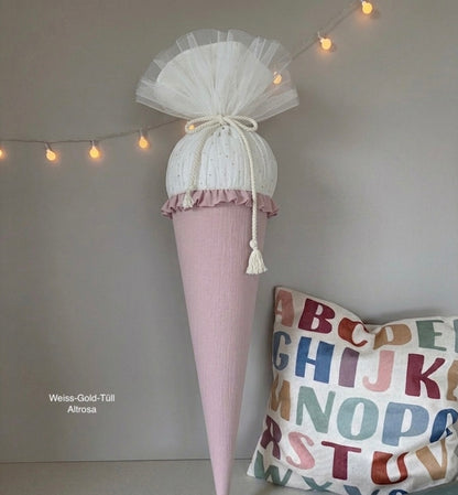 Schultüte - Mädchen mit Ballon- mit Schulkind 2026
